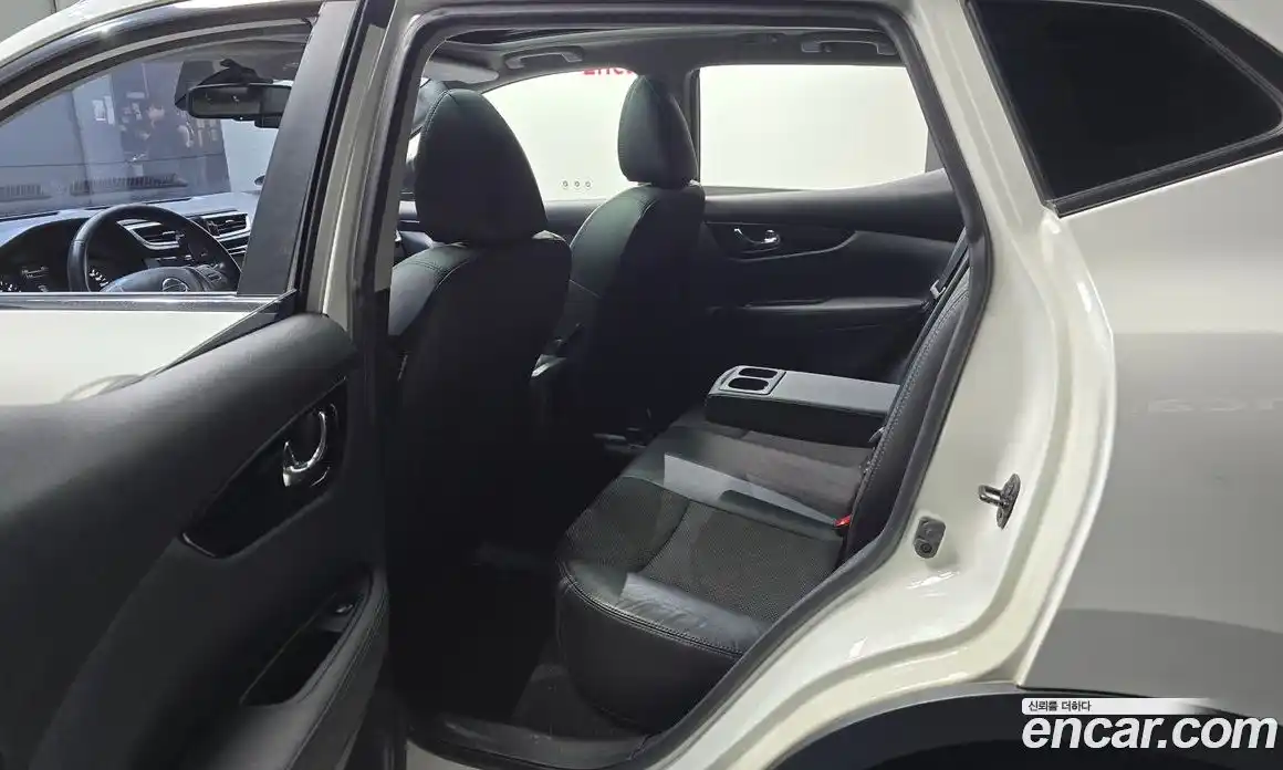 Nissan Qashqai 2015 1.6 гидро в Москве № 244437, фото 11