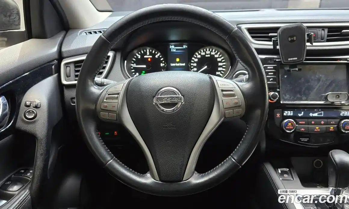 Nissan Qashqai 2015 1.6 гидро в Москве № 244437, фото 13