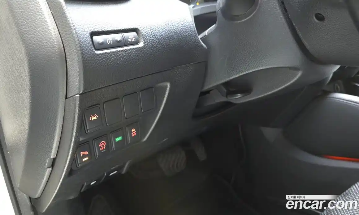 Nissan Qashqai 2015 1.6 гидро в Москве № 244437, фото 15
