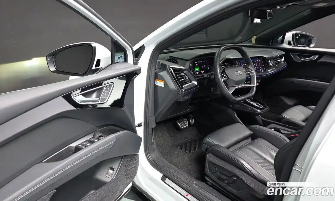 Audi Q4 e-tron 2022 0.2 гидро в Москве № 244897, фото 11
