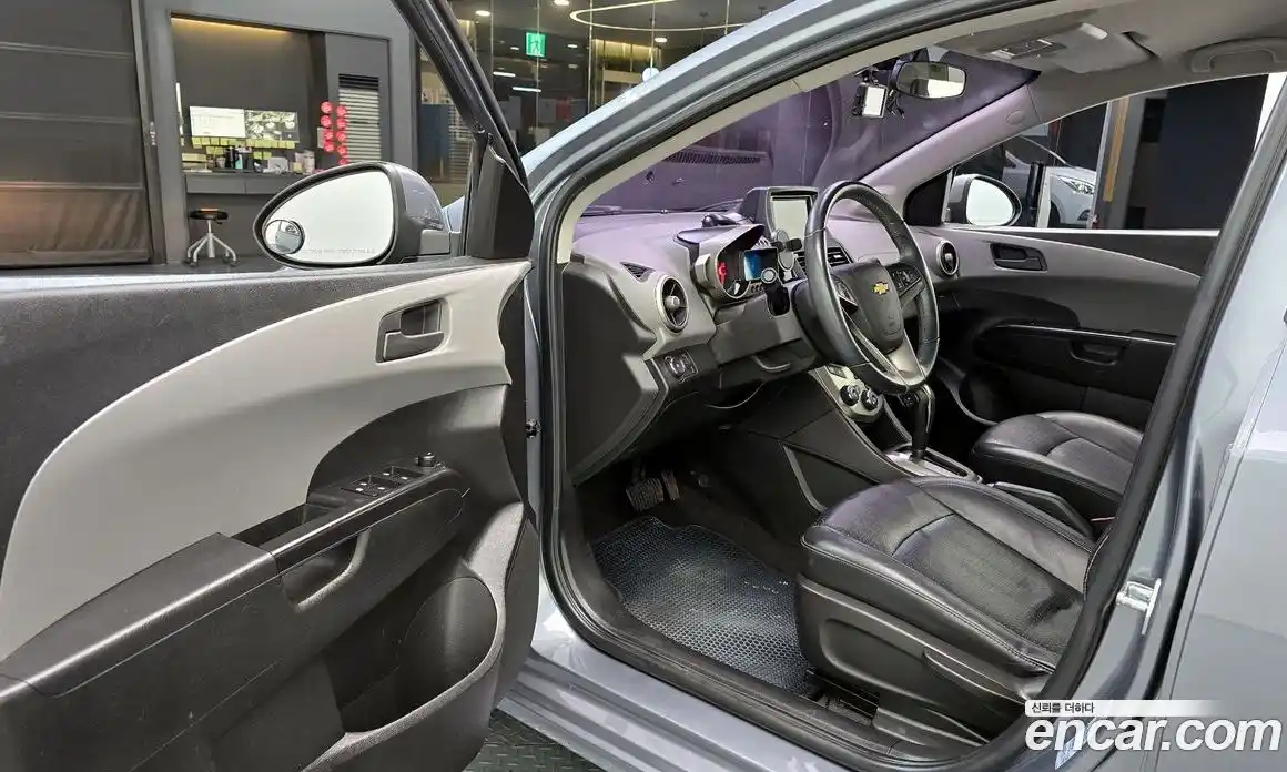 Chevrolet Aveo 2014 1.6 гидро в Москве № 24663, фото 11