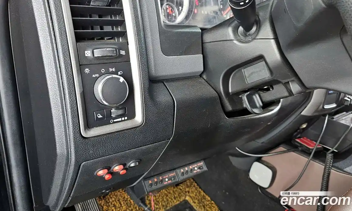 Dodge Ram Pick Up 2014 5.7 гидро в Москве № 259862, фото 18