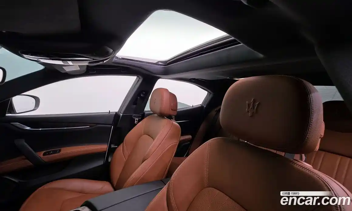 Maserati Ghibli 2022 2.0 гидро в Москве № 282717, фото 19