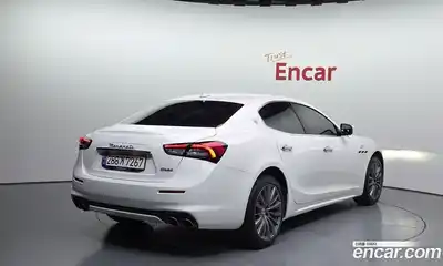 Maserati Ghibli 2022 2.0 гидро в Москве № 282717, миниатюра 2