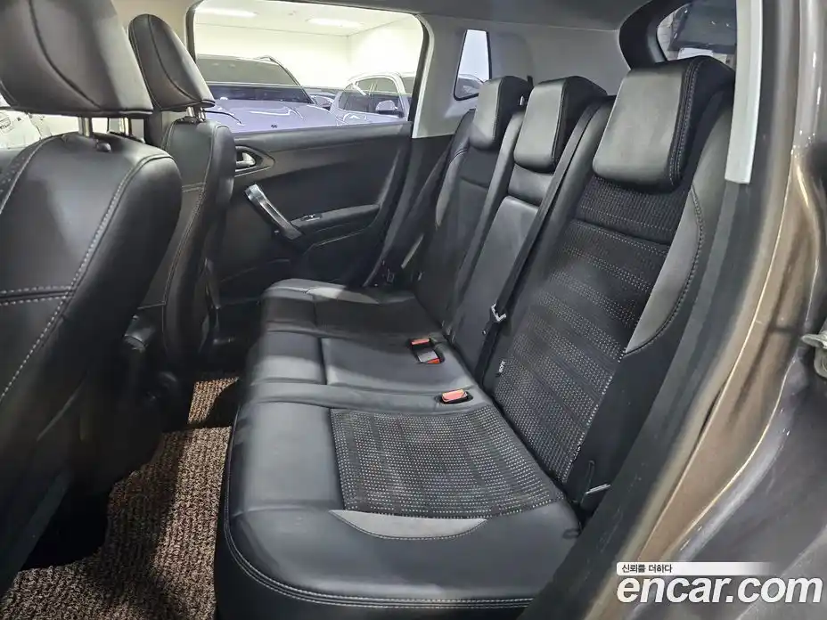 Peugeot 2008 2015 1.6 гидро в Москве № 284583, фото 11