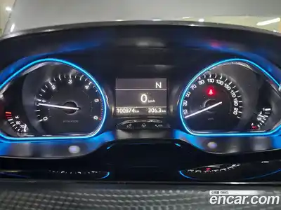 Peugeot 2008 2015 1.6 гидро в Москве № 284583, миниатюра 6