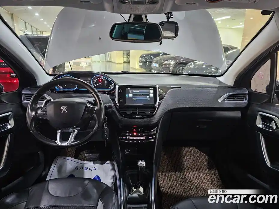 Peugeot 2008 2015 1.6 гидро в Москве № 284583, фото 8