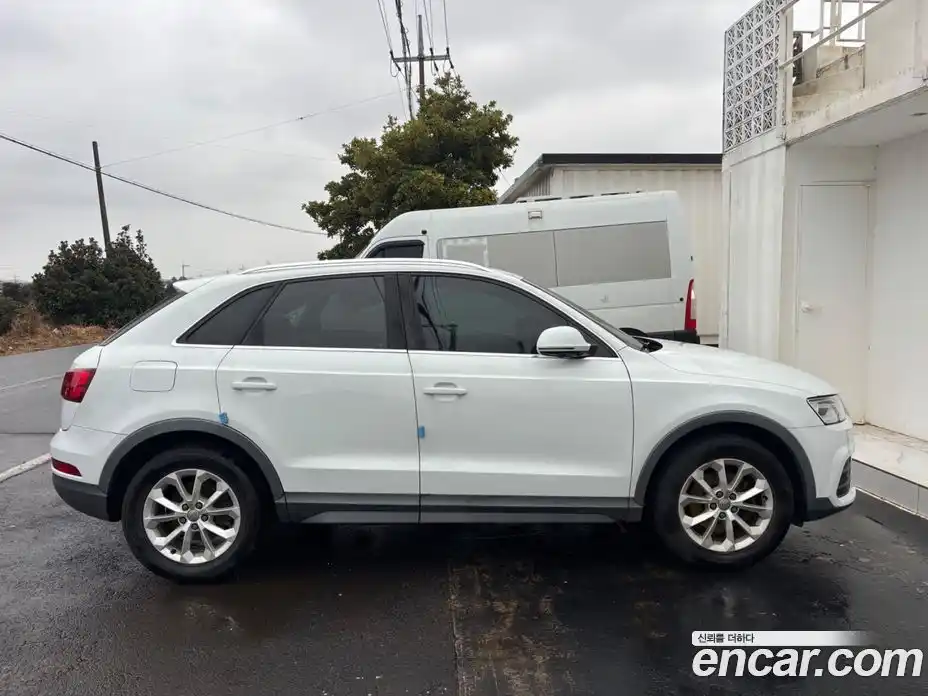 Audi Q3 2016 2.0 гидро в Москве № 293638, фото 4
