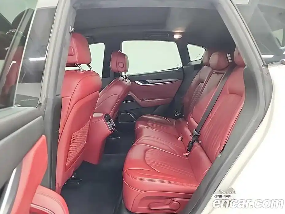 Maserati Levante 2016 3.0 гидро в Москве № 295036, фото 12