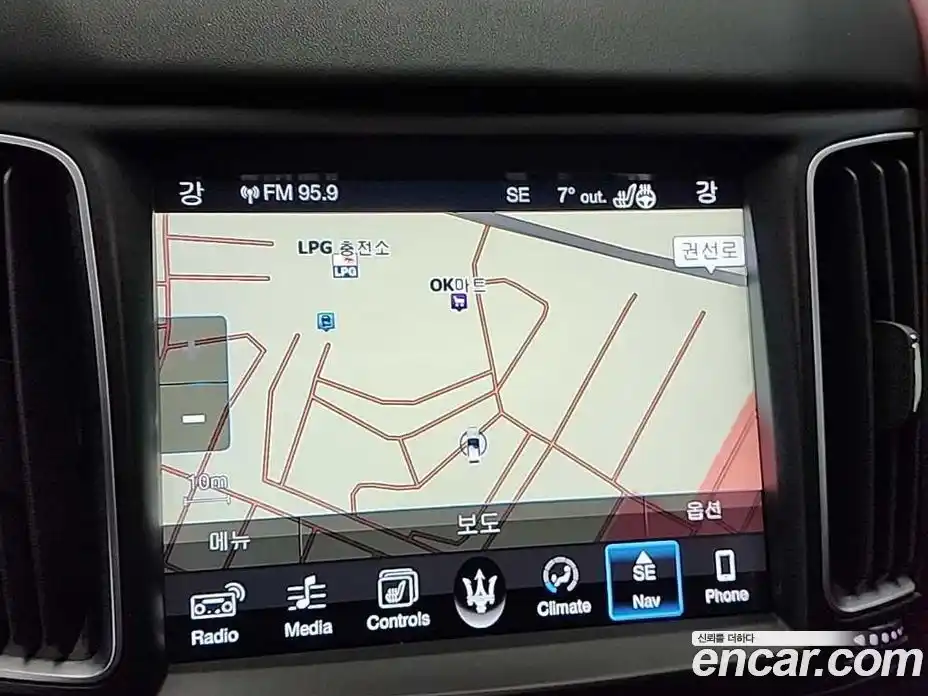 Maserati Levante 2016 3.0 гидро в Москве № 295036, фото 15