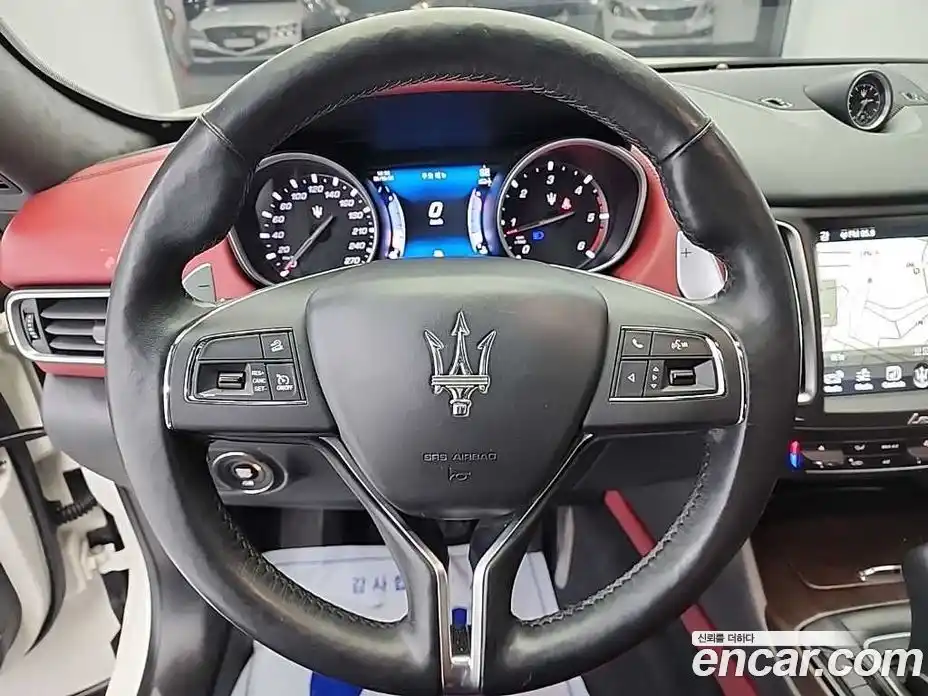 Maserati Levante 2016 3.0 гидро в Москве № 295036, фото 9