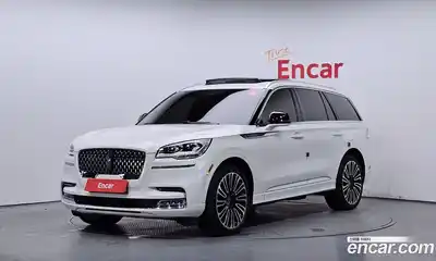 Lincoln Aviator, 2023