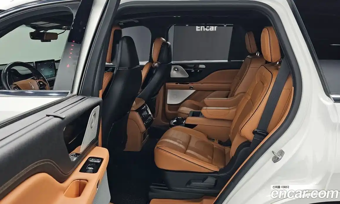 Lincoln Aviator 2023 3.0 гидро в Москве № 304141, фото 11