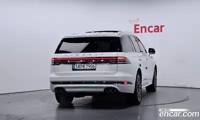 Lincoln Aviator 2023 3.0 гидро в Москве № 304141, миниатюра 4