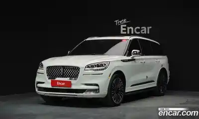 Lincoln Aviator, 2022