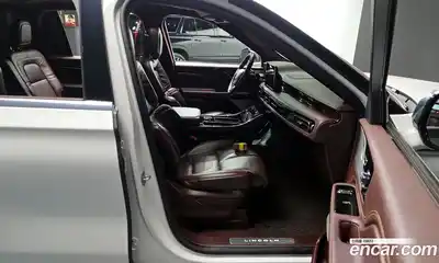 Lincoln Aviator 2022 3.0 гидро в Москве № 304189, миниатюра 11