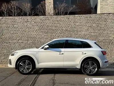 Audi Q5 2021 2.0 гидро в Москве № 325432, миниатюра 4