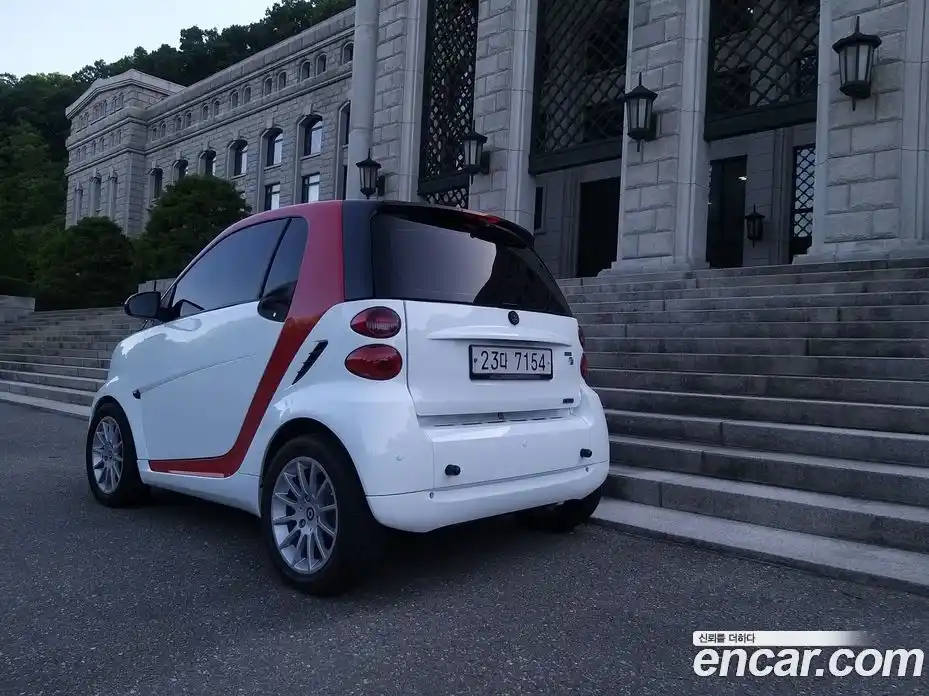 Smart Fortwo 2011 1.0 гидро в Москве № 355583, фото 3