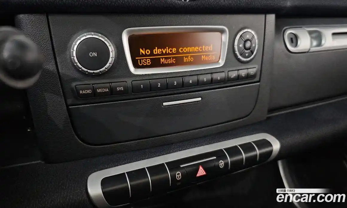 Smart Fortwo 2014 1.0 гидро в Москве № 376042, фото 16