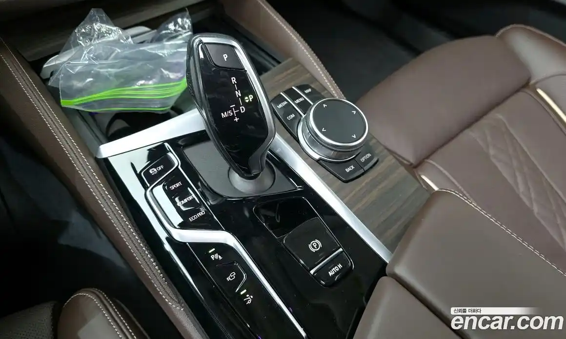 BMW 6-Series 2024 2.0 Автомат в Москве № 386419, фото 9