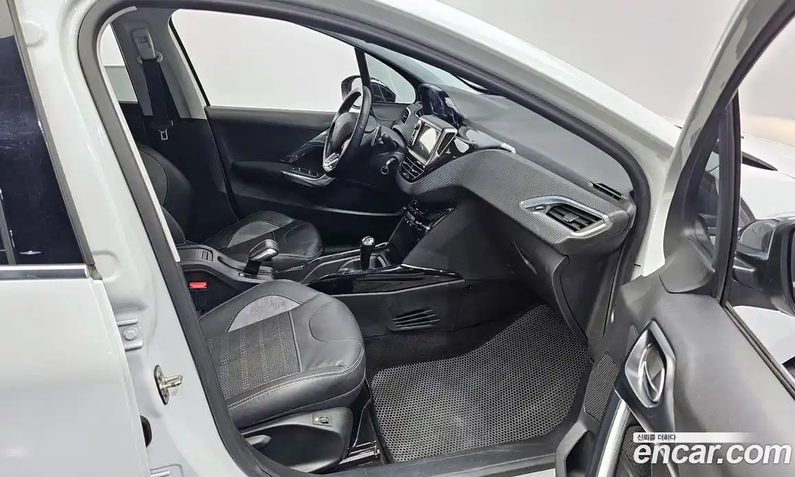 Peugeot 2008 2015 1.6 гидро в Москве № 386850, фото 11