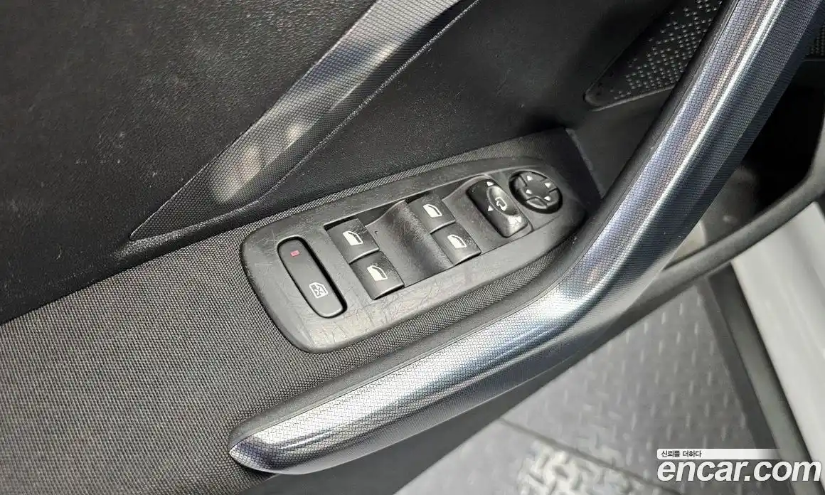 Peugeot 2008 2015 1.6 гидро в Москве № 386850, фото 18