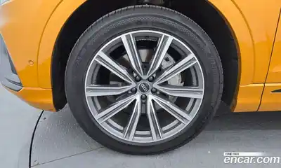 Audi Q8 2021 3.0 гидро в Москве № 428734, миниатюра 5