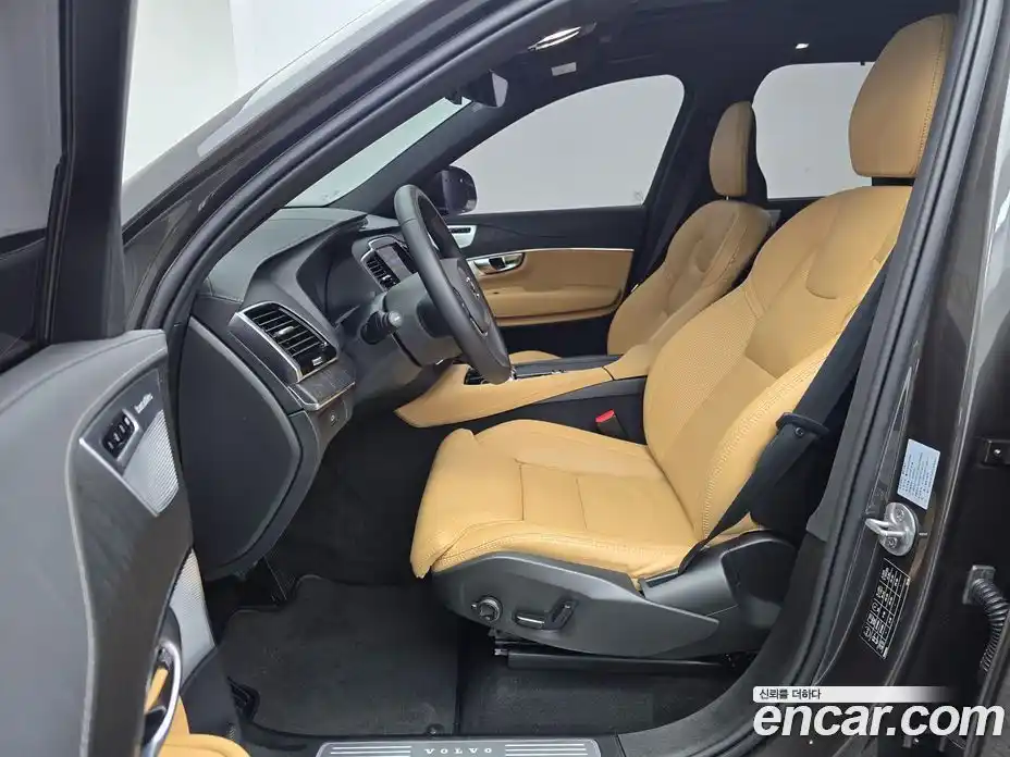 Volvo XC90 2024 2.0 гидро в Москве № 470082, фото 10