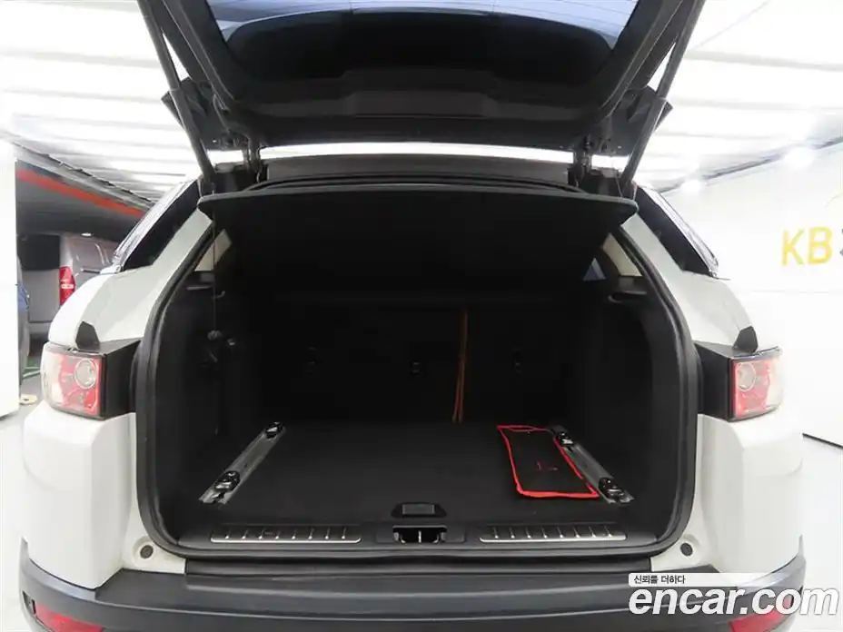 Land Rover Range-Rover Evoque 2013 2.2 гидро в Москве № 471567, фото 18