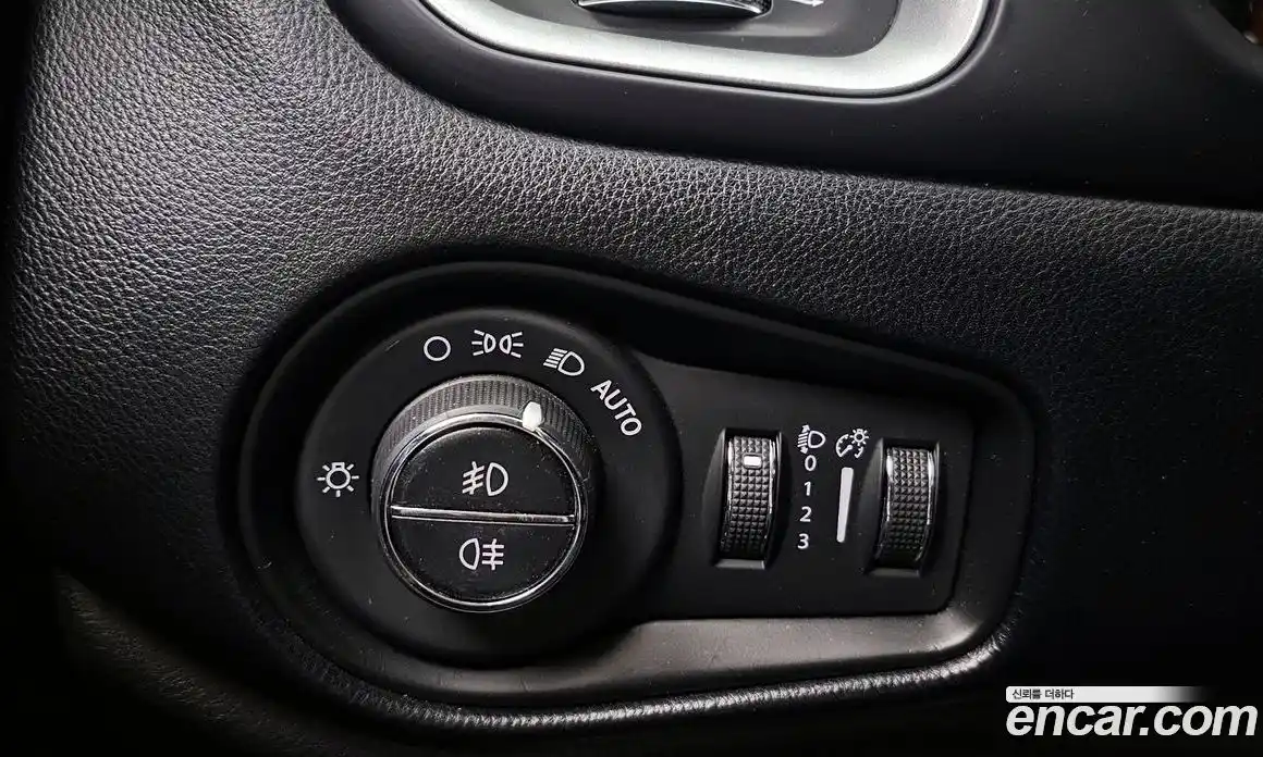 Jeep Renegade 2018 2.4 гидро в Москве № 472690, фото 18