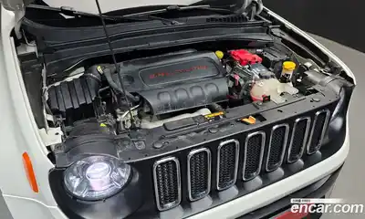 Jeep Renegade 2018 2.4 гидро в Москве № 472690, миниатюра 6