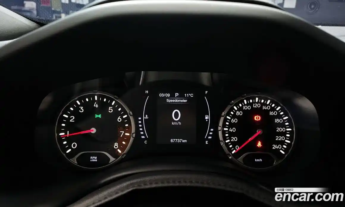 Jeep Renegade 2018 2.4 гидро в Москве № 472690, фото 8