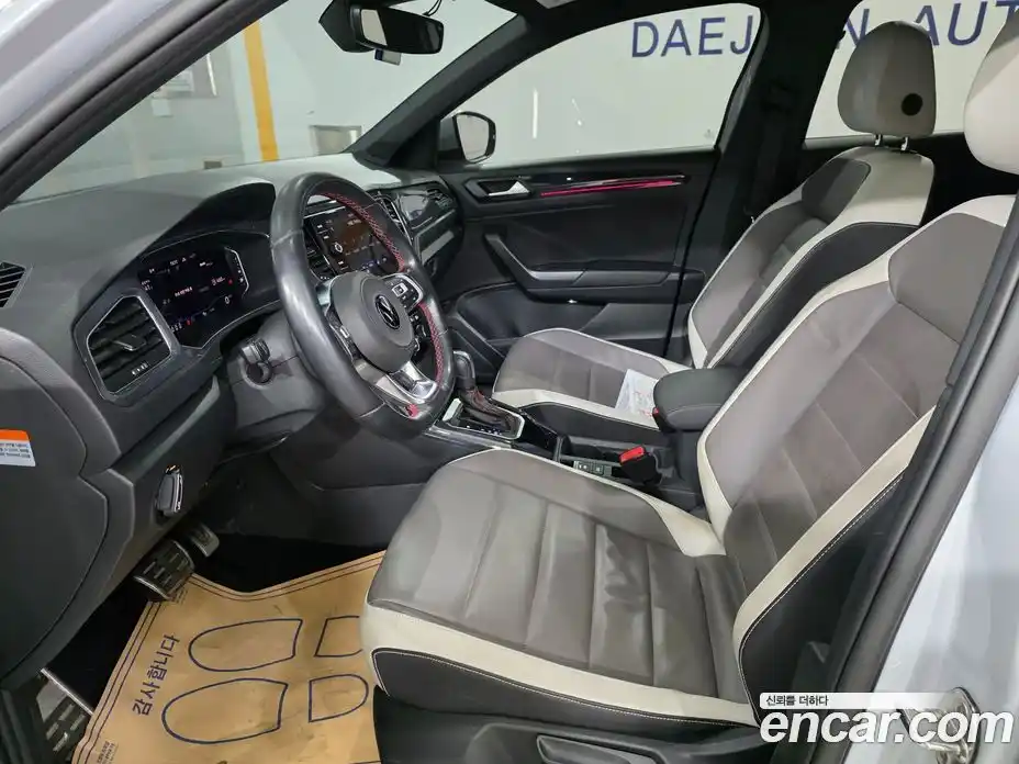 Volkswagen T-Roc 2021 2.0 гидро в Москве № 499908, фото 16