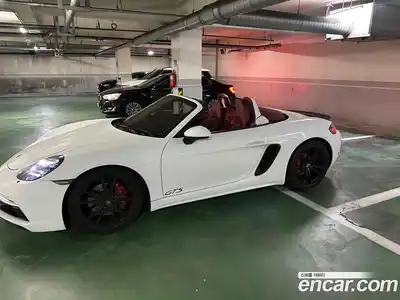 Porsche 718, 2018