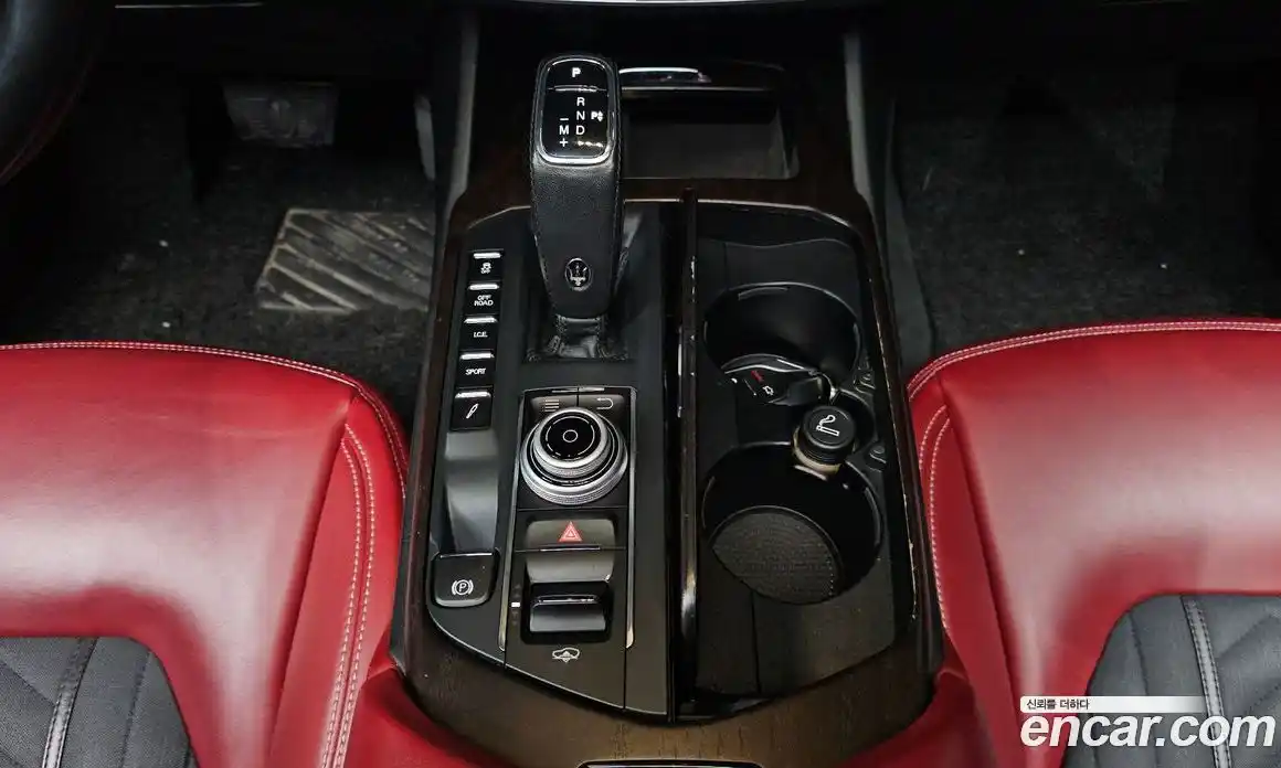 Maserati Levante 2019 3.0 гидро в Москве № 547689, фото 9