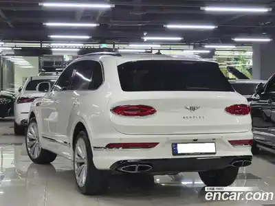 Bentley Bentayga 2021 4.0 гидро в Москве № 548274, миниатюра 3