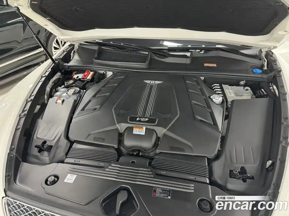 Bentley Bentayga 2021 4.0 гидро в Москве № 548274, фото 5