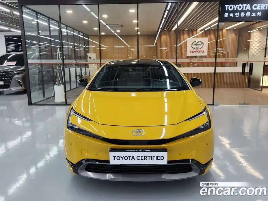 Toyota Prius 2025 2.0 вариатор в Москве № 609893, фото 3