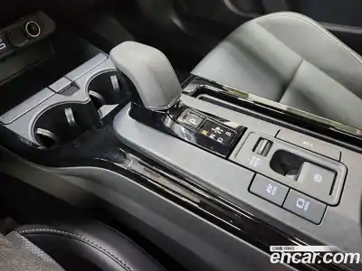 Toyota Prius 2025 2.0 вариатор в Москве № 609893, миниатюра 9