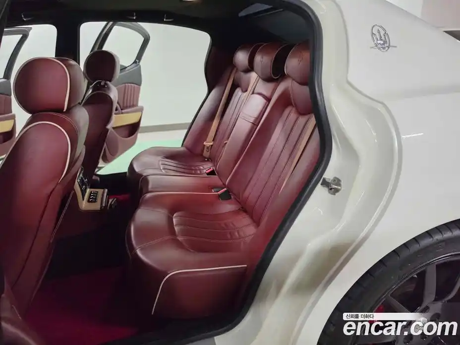 Maserati Quattroporte 2010 4.2 гидро в Москве № 653064, фото 16