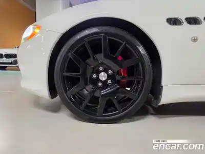 Maserati Quattroporte 2010 4.2 гидро в Москве № 653064, миниатюра 5