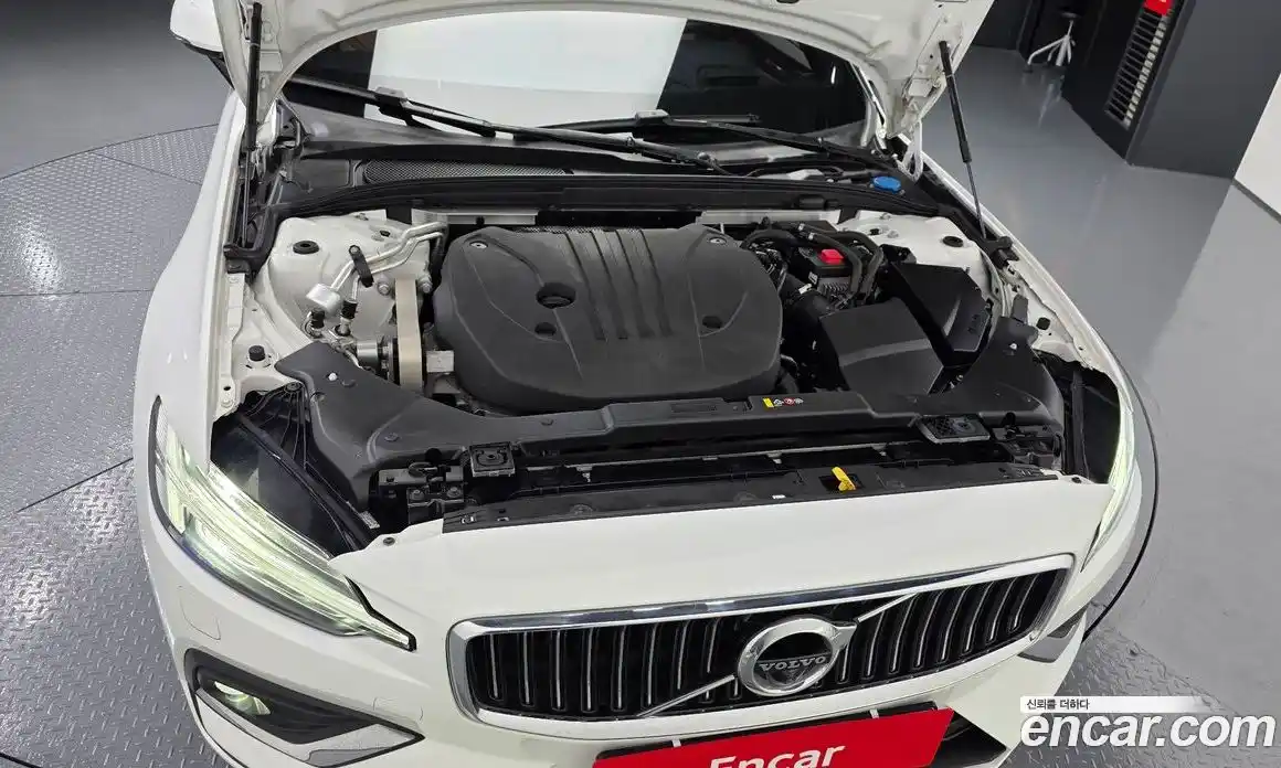 Volvo S60 2020 2.0 гидро в Москве № 749590, фото 6