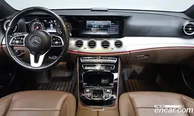 Mercedes-Benz E-Class 2019 2.0 гидро в Москве № 822438, миниатюра 6