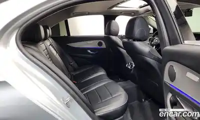 Mercedes-Benz E-Class 2017 2.0 гидро в Москве № 859520, миниатюра 12