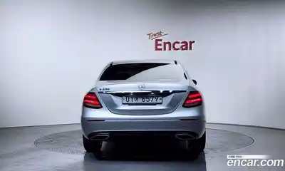 Mercedes-Benz E-Class 2017 2.0 гидро в Москве № 859520, миниатюра 4