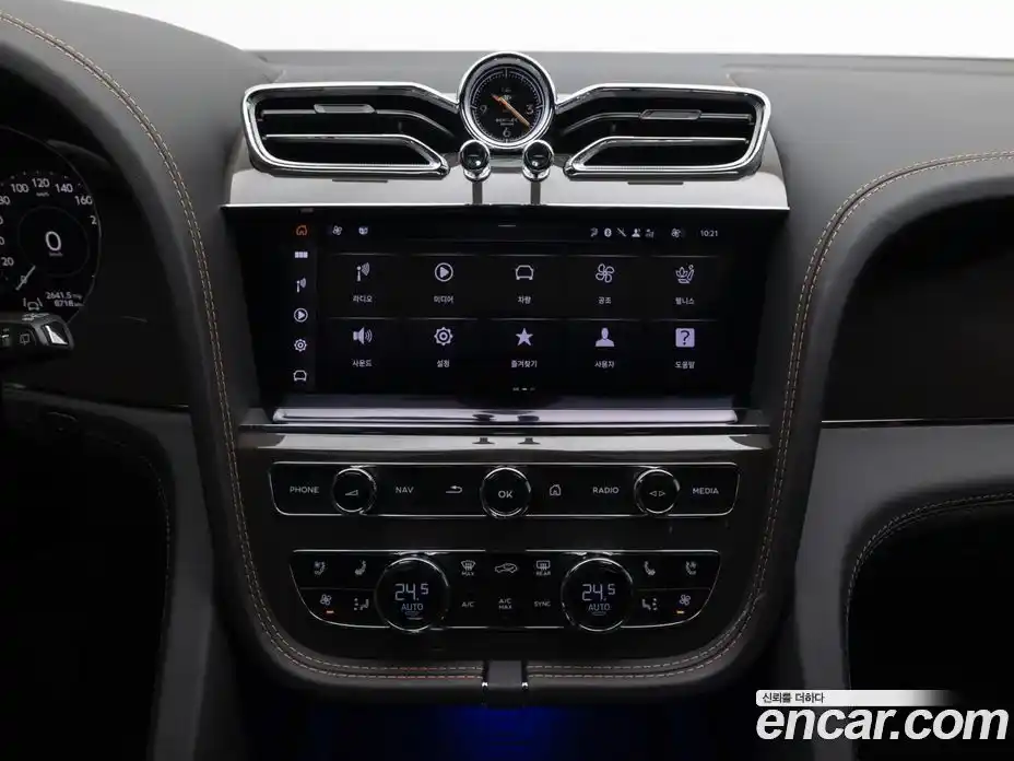 Bentley Bentayga 2025 4.0 гидро в Москве № 864244, фото 11