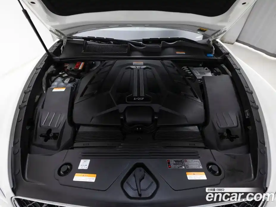 Bentley Bentayga 2025 4.0 гидро в Москве № 864244, фото 8