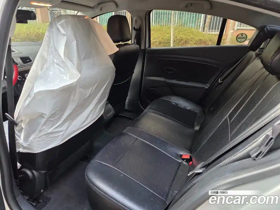Renault SM3 2012 1.6 гидро в Москве № 890709, фото 11