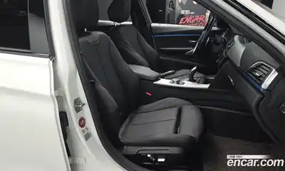 BMW 3-Series 2017 2.0 гидро в Москве № 892013, миниатюра 10