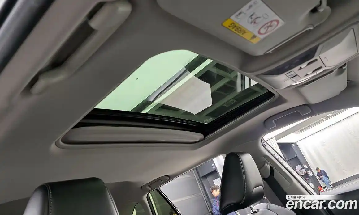 Toyota RAV4 2022 2.5 гидро в Москве № 896744, фото 17